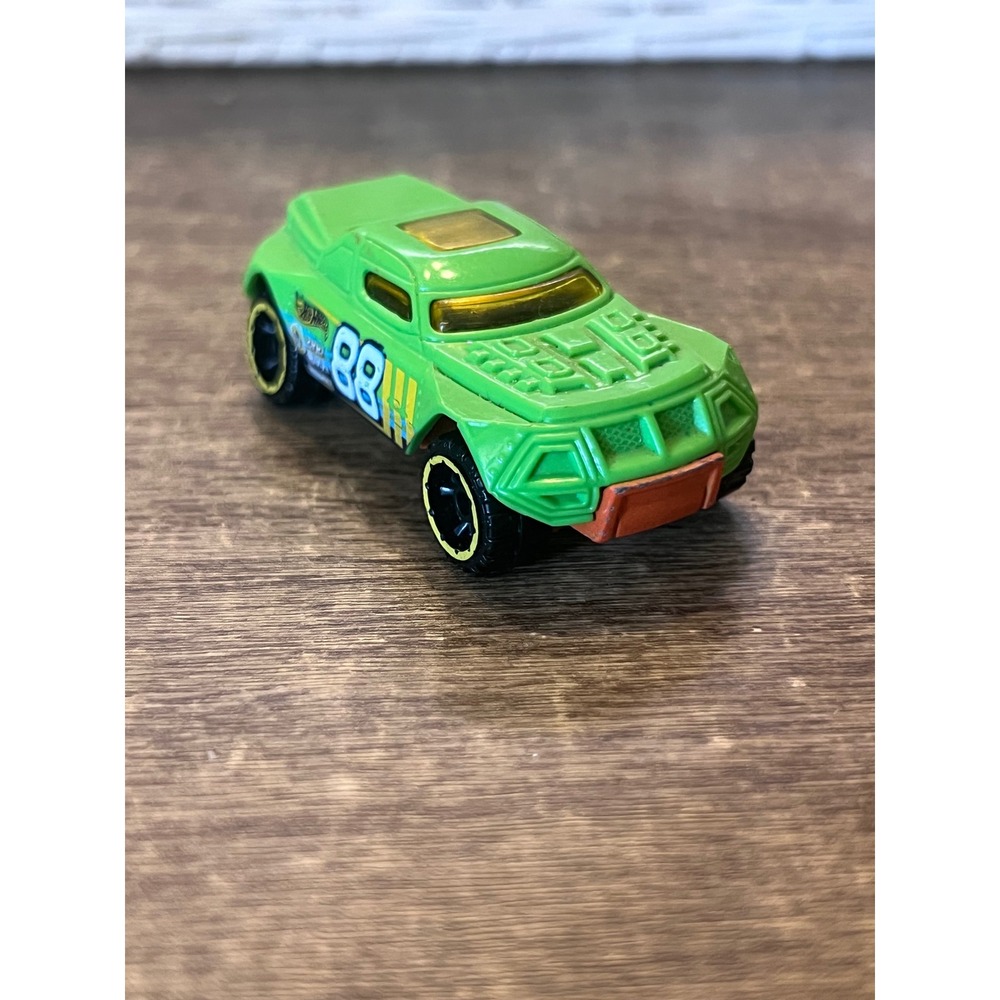 Hot Wheels RD-08 Neon Green W Orange Bottom Off Roading Loose Die Cast‎ Truck